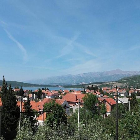Apartments Smilje I Maslina Gornji Karin Rom bilde