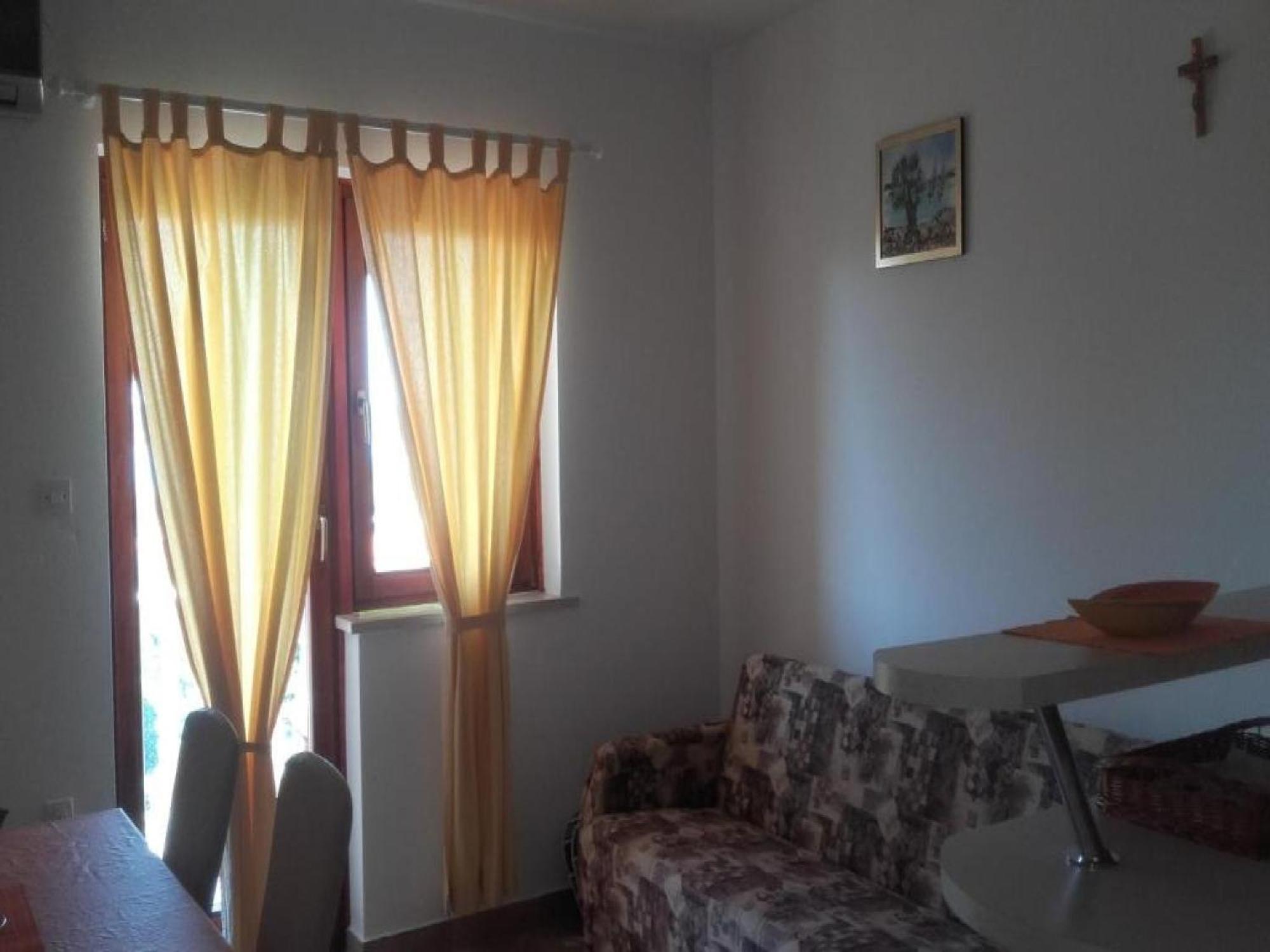 Apartments Smilje I Maslina Gornji Karin Rom bilde